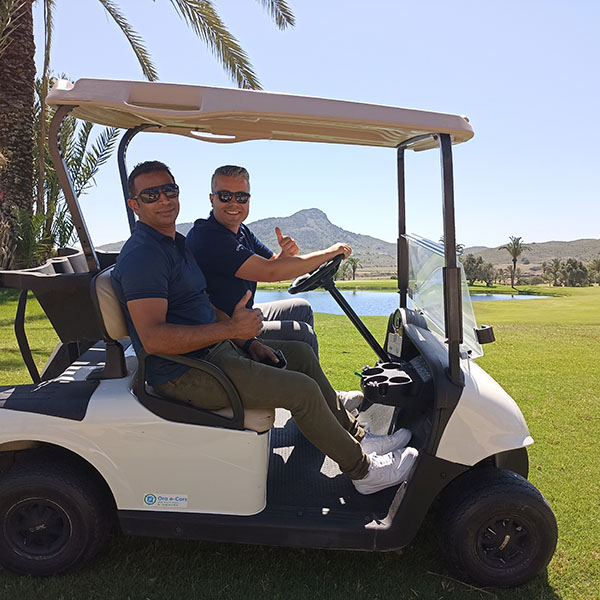 Un operador turístico de Dubái explora el destino de golf de la Región de Murcia